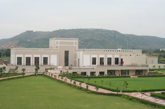 Signature The Grand Club Membership India Signature Linkers